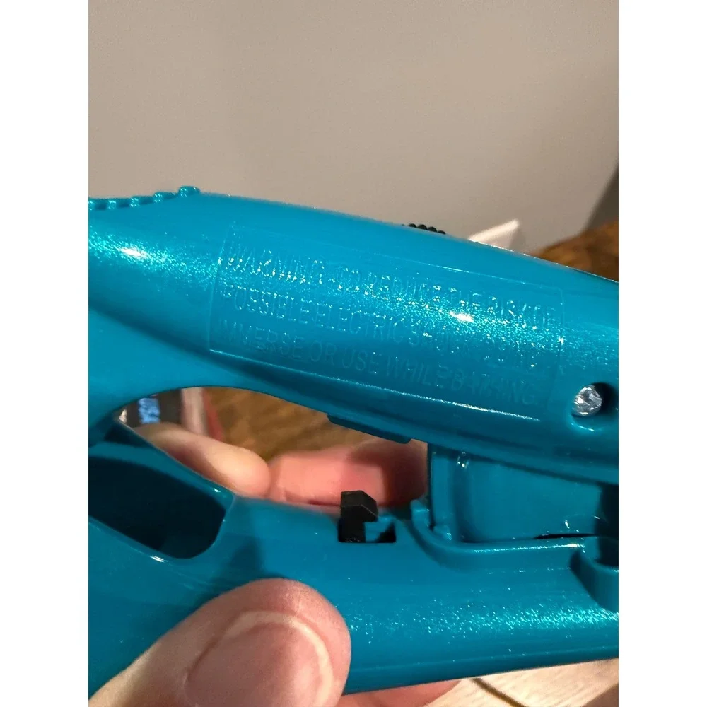 Bed Head TIGI Wave Artist Deep Waver BH305 Teal Blue Ceramic Hair Curler Crimper